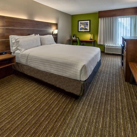 Holiday Inn Express Memphis Medical Center - Midtown By Ihg Exterior photo