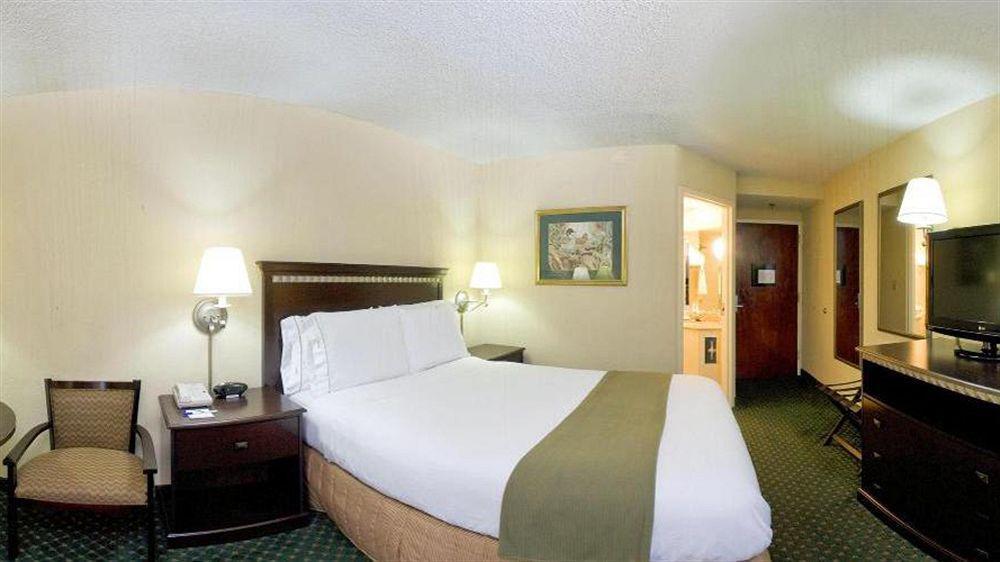 Holiday Inn Express Memphis Medical Center - Midtown By Ihg Exterior photo